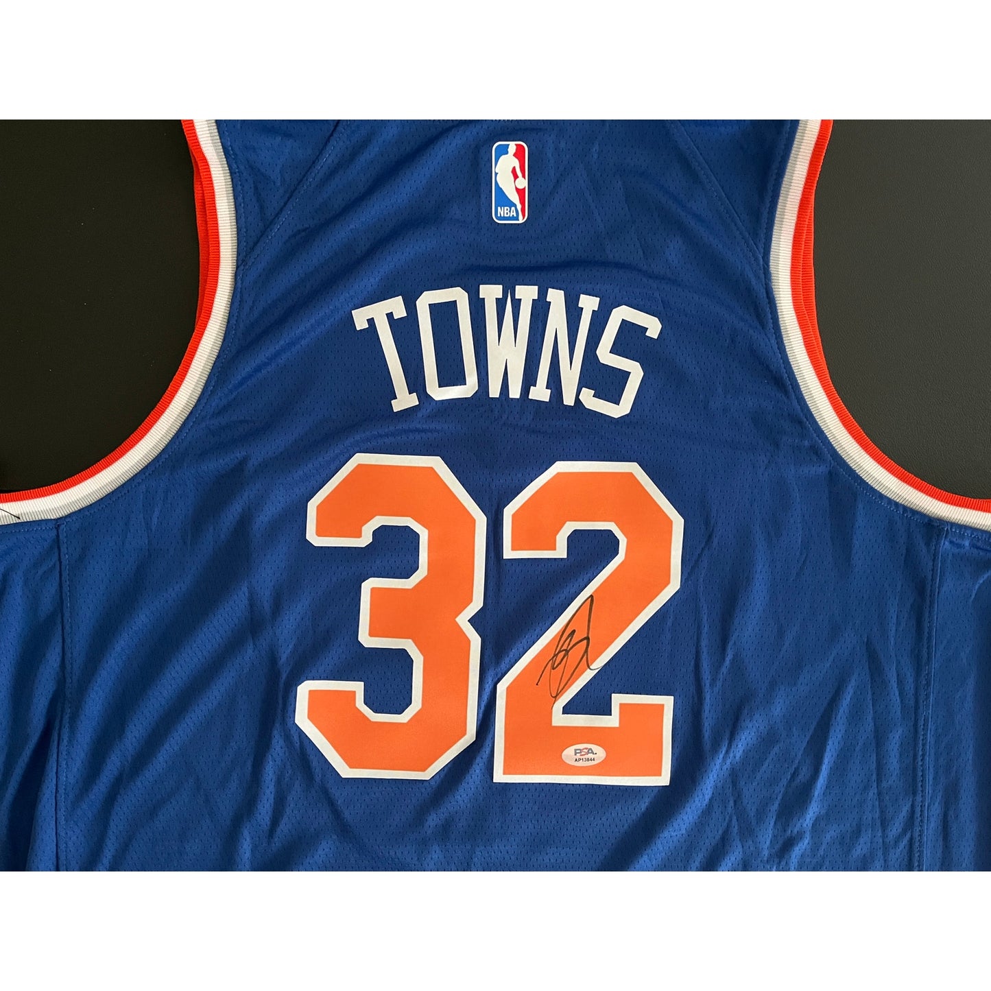 Karl Anthony Towns Signed New York Knicks Jersey PSA/DNA
