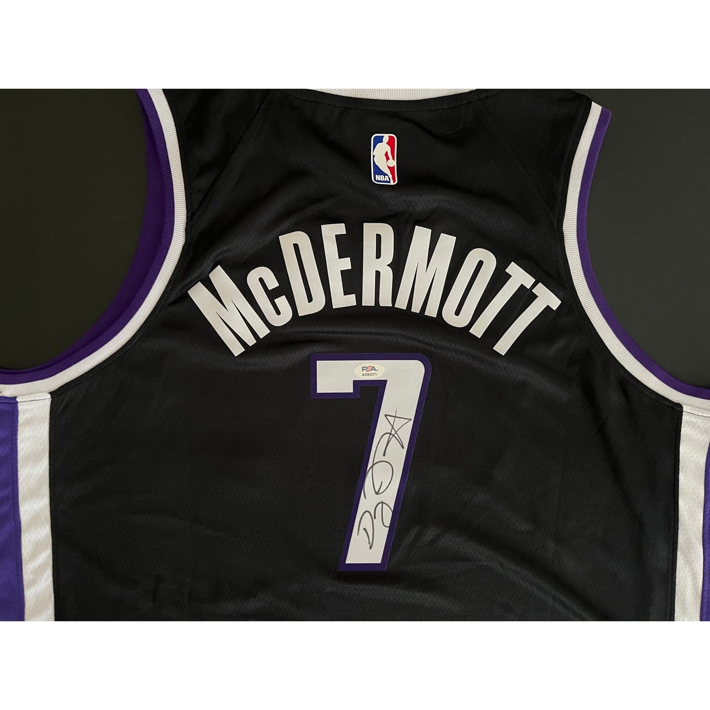 Doug McDermott Signed Sacramento Kings Jersey PSA/DNA