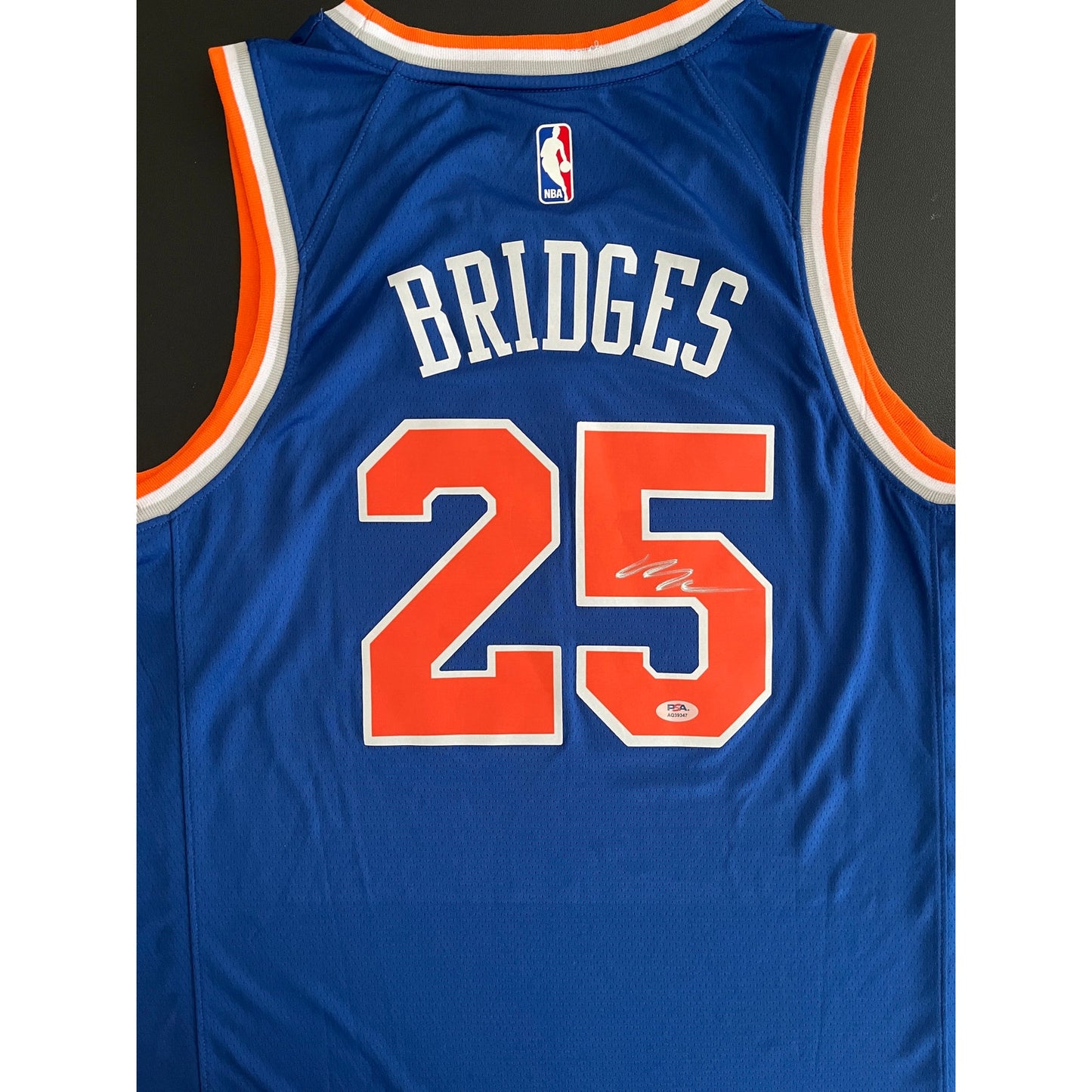 Mikal Bridges Signed New York Knicks Jersey PSA/DNA