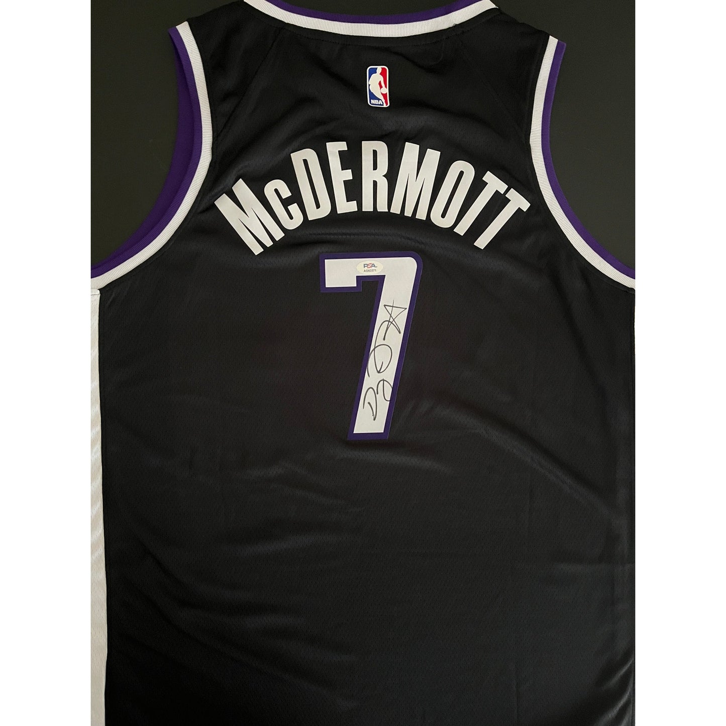 Doug McDermott Signed Sacramento Kings Jersey PSA/DNA