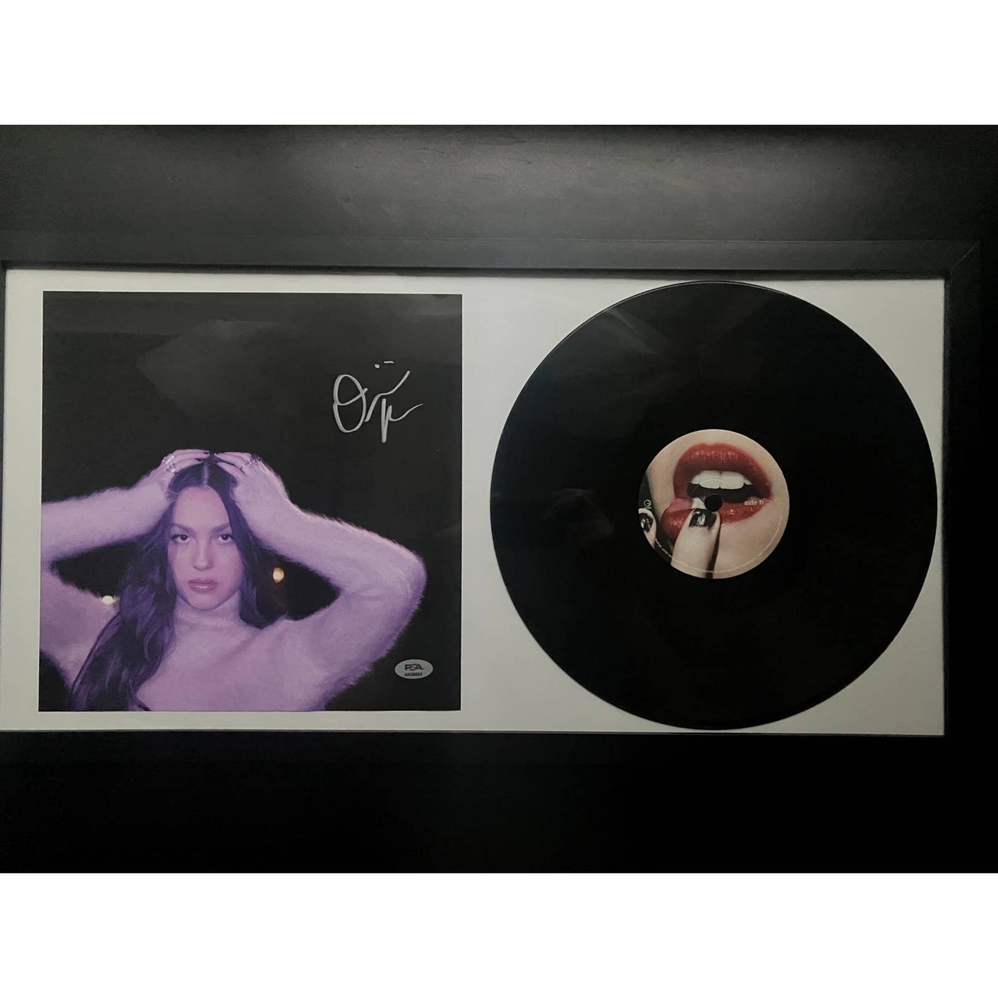 Olivia Rodrigo Signed & Framed GUTS Vinyl LP PSA/DNA COA